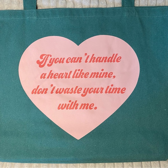 MELANIE MARTINEZ K-12 VIP TOTE BAG - Picture 4 of 6